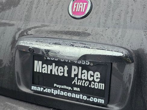 Used 2018 FIAT 500 Lounge image 11