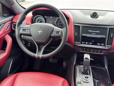 Certified 2023 Maserati Levante Modena AWD/4WD image 32