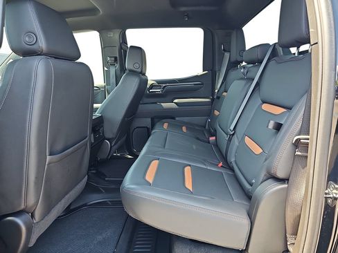 Used 2025 GMC Sierra 1500 AT4 AWD/4WD image 14