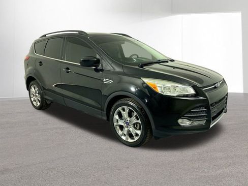 Used 2014 Ford Escape SE w/ Equipment Group 201A image 3