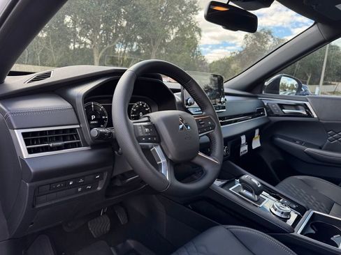 New 2025 Mitsubishi Outlander SEL Black Edition image 28