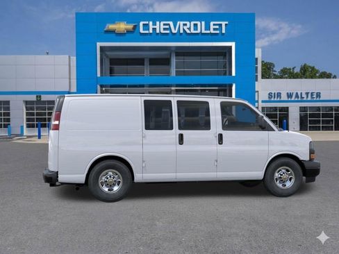 New 2026 Chevrolet Express 2500 RWD image 6