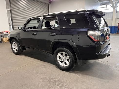 Used 2024 Toyota 4Runner SR5 image 5