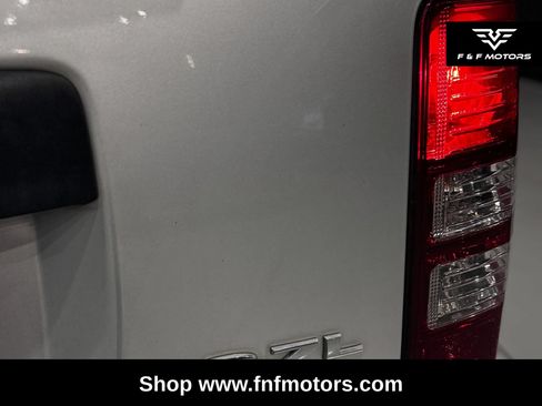 Used 2008 Jeep Liberty Sport w/ Popular Equipment Group AWD/4WD image 8