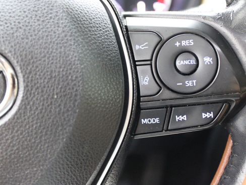 Used 2019 Toyota RAV4 Limited w/ Advanced Technology Package FWD image 22