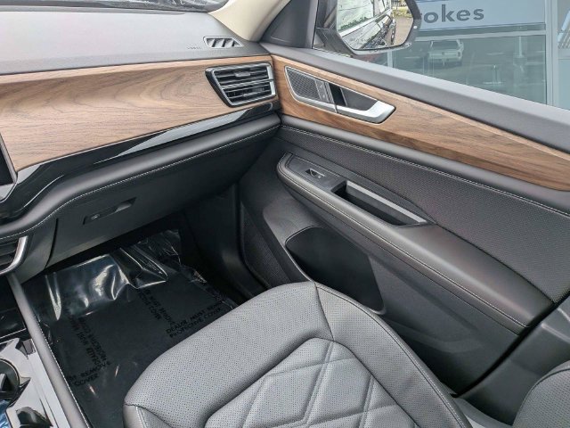 New 2026 Volkswagen Atlas SE FWD image 18