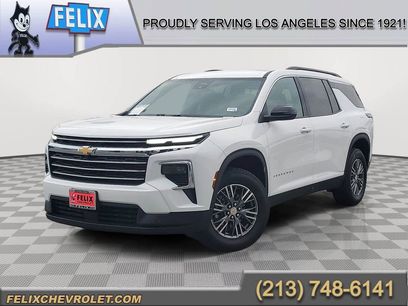 Used 2025 Chevrolet Traverse LT