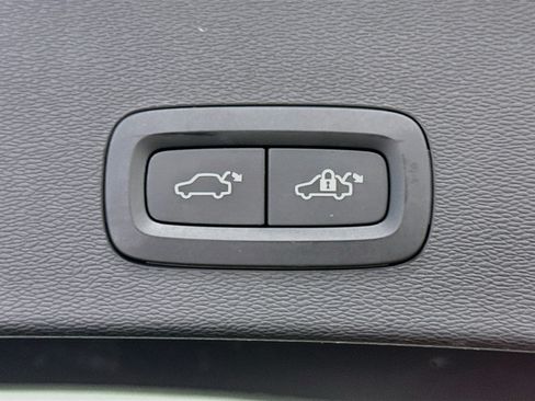 Used 2023 Volvo C40 P8 Recharge Ultimate AWD/4WD image 29