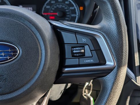 Used 2018 Subaru Crosstrek 2.0i AWD/4WD image 24