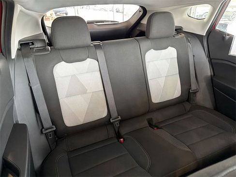 Certified 2025 Chevrolet Trax LS image 17