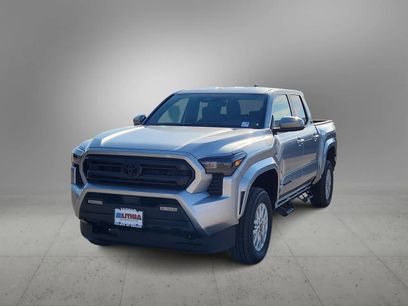 New 2025 Toyota Tacoma SR5