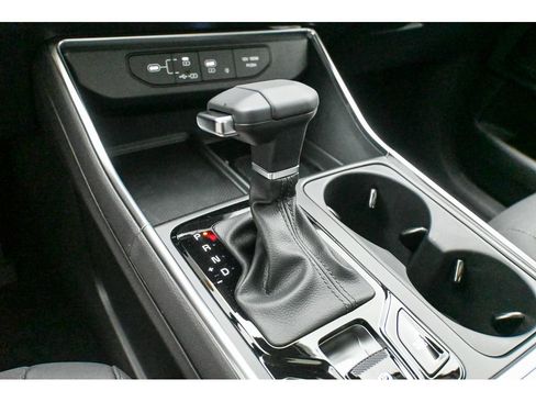 New 2026 Kia Carnival SX Prestige FWD image 27