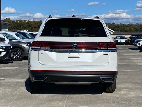 New 2026 Volkswagen Atlas SE image 4