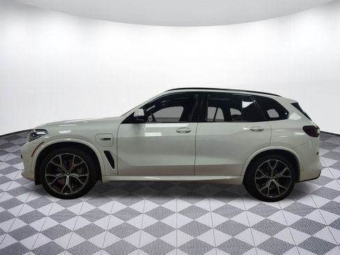 Certified 2023 BMW X5 xDrive45e w/ M Sport Package image 2