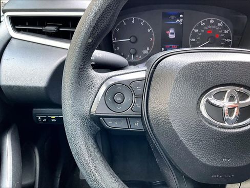 Certified 2025 Toyota Corolla LE FWD image 24