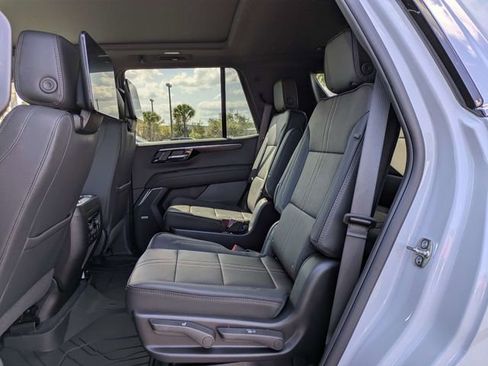 New 2026 Chevrolet Tahoe High Country AWD/4WD image 15