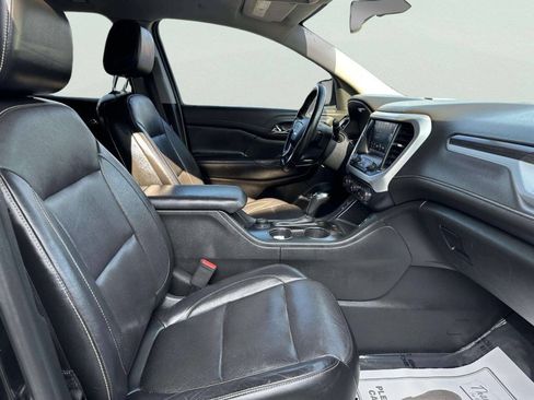 Used 2019 GMC Acadia SLT FWD image 24