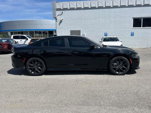 Used 2022 Dodge Charger R/T w/ Blacktop Package RWD image 2