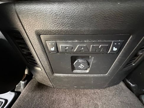 Used 2017 RAM 1500 Limited image 29