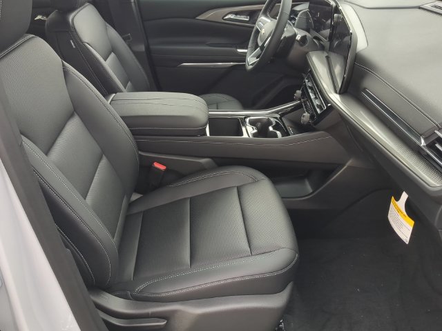 New 2027 Chevrolet Traverse LT FWD image 26