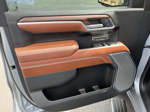 Used 2024 GMC Sierra 1500 Denali Ultimate image 25