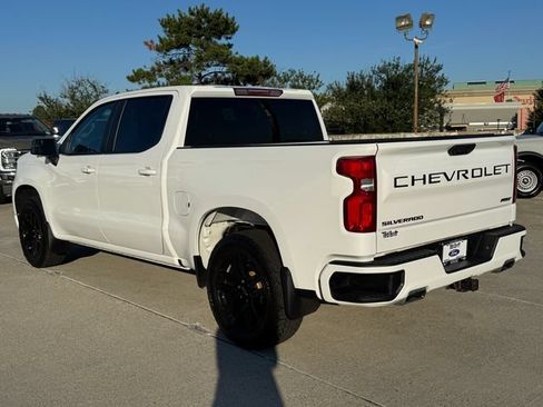 Used 2024 Chevrolet Silverado 1500 RST w/ Z71 Off-Road Package AWD/4WD image 9