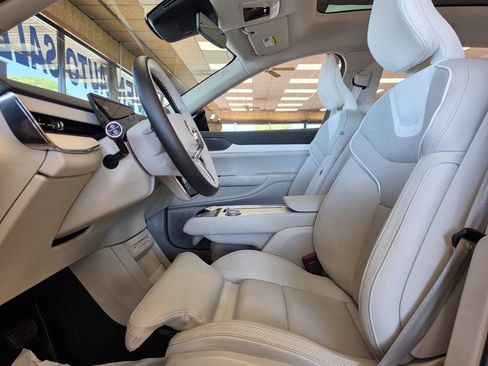 Used 2025 Volvo EX90 Ultra AWD/4WD image 12