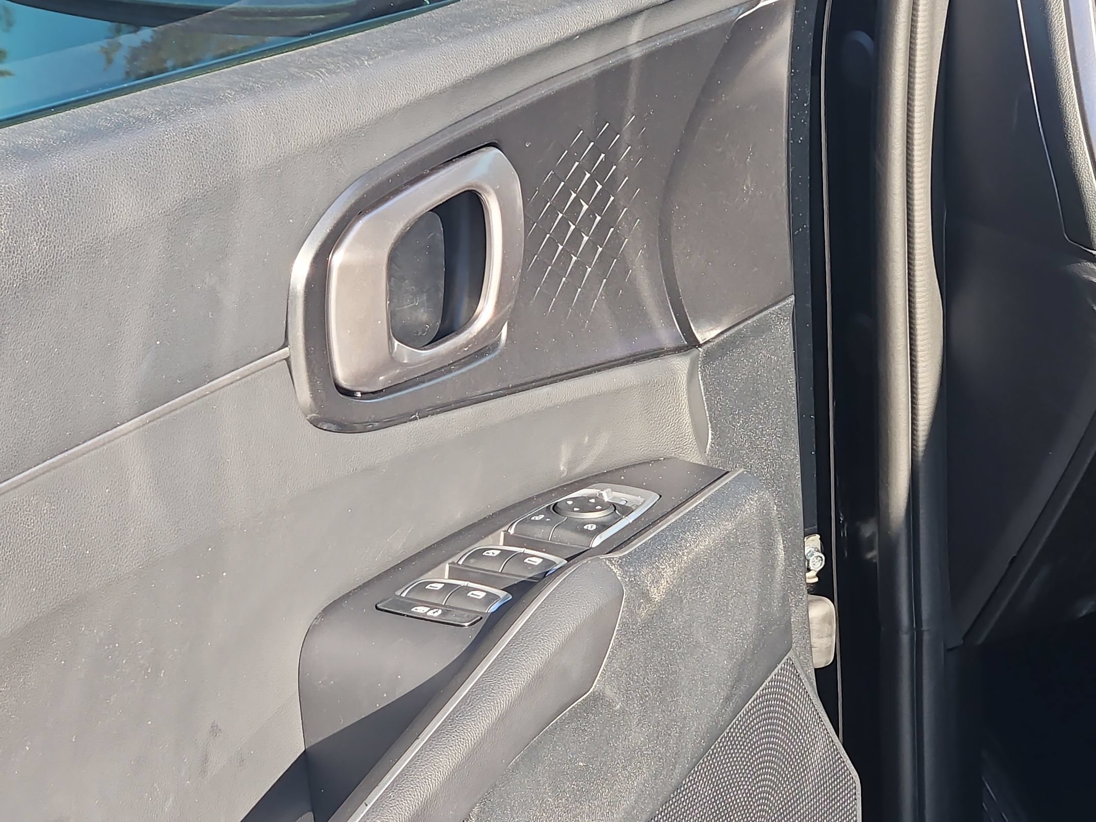 Used 2025 Kia Sorento S w/ Panoramic Sunroof Package FWD image 21