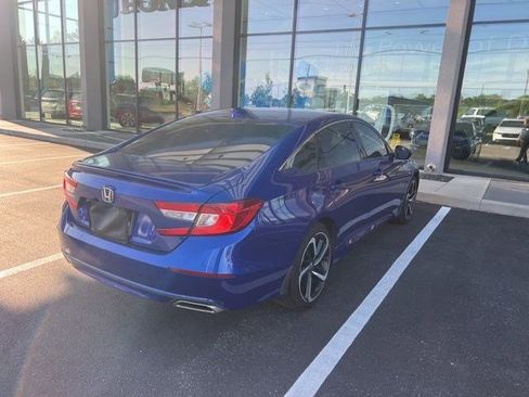 Used 2019 Honda Accord Sport image 10