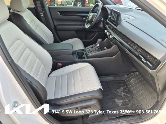 Used 2025 Honda CR-V Sport Touring image 12
