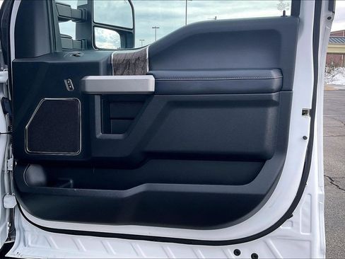 Used 2018 Ford F250 Lariat w/ Lariat Ultimate Package image 20