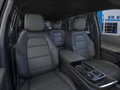 New 2026 Chevrolet Equinox LT w/ Convenience Package II FWD image 17