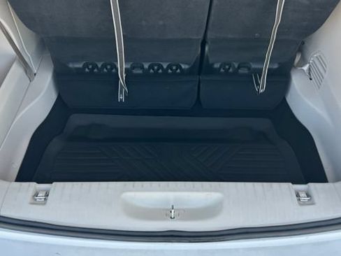 Used 2024 Chrysler Pacifica Touring-L FWD image 34