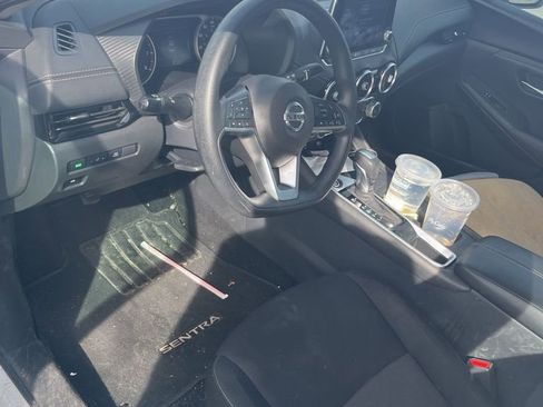 Used 2023 Nissan Sentra SV image 12