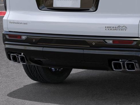 New 2026 Chevrolet Traverse High Country image 14