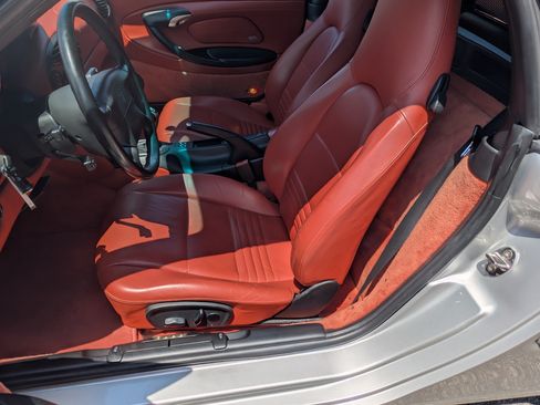 Used 2000 Porsche Boxster RWD image 15