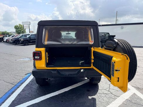 Used 2019 Jeep Wrangler Unlimited Sport AWD/4WD image 7