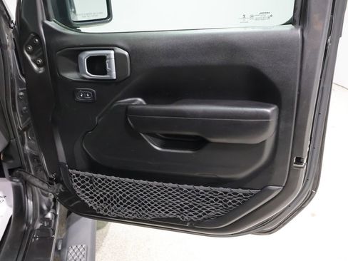 Used 2021 Jeep Gladiator Mojave AWD/4WD image 20