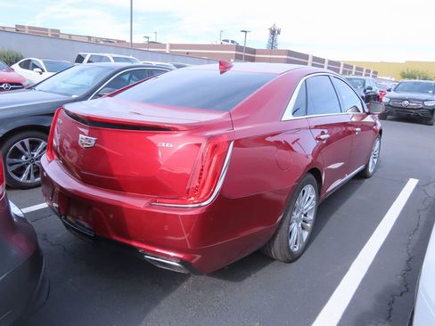 Used 2019 Cadillac XTS Luxury image 4