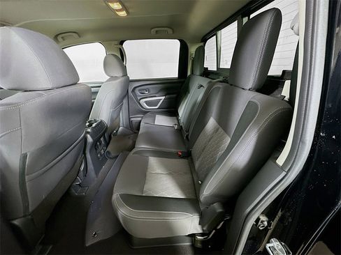 Used 2024 Nissan Titan SV w/ SV Convenience Package image 14