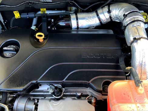 Certified 2022 Chevrolet Trax LT w/ Sport Edition image 61