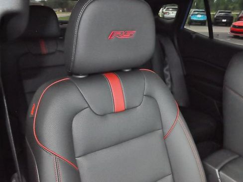 Used 2025 Chevrolet Trax RS w/ Driver Confidence Package FWD image 21