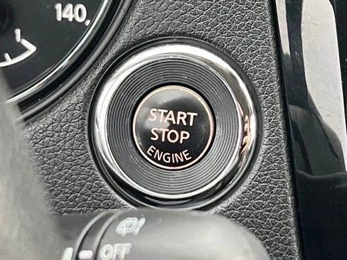 Used 2019 Nissan Rogue SL w/ Premium Package AWD/4WD image 45