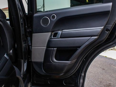 Used 2016 Land Rover Range Rover Sport HSE image 13