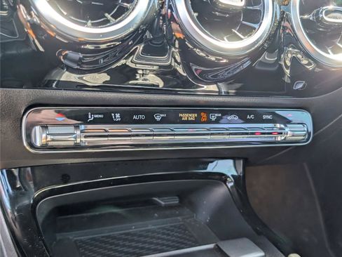 Used 2019 Mercedes-Benz A 220 4MATIC image 25