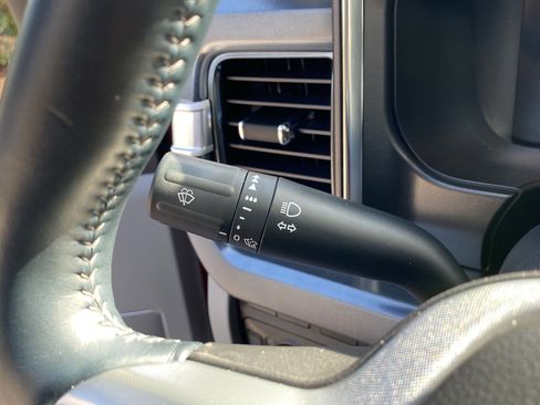 Used 2024 Ford F450 Limited w/ FX4 Off-Road Package image 29