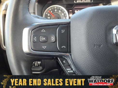 Used 2025 RAM 1500 Laramie image 16
