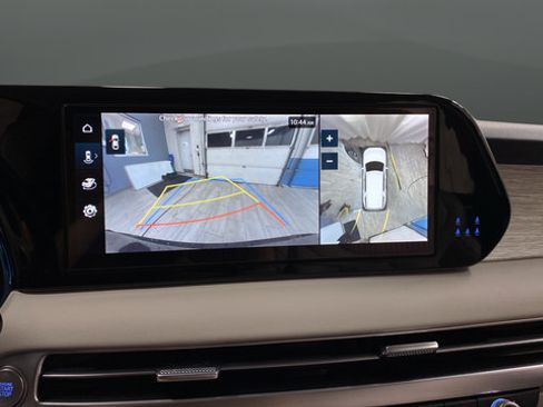 Used 2024 Hyundai Palisade Calligraphy FWD image 14