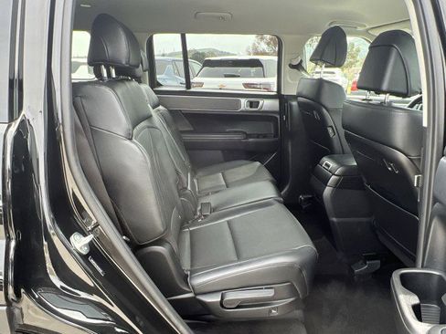 Used 2025 Hyundai Santa Fe SEL FWD image 26