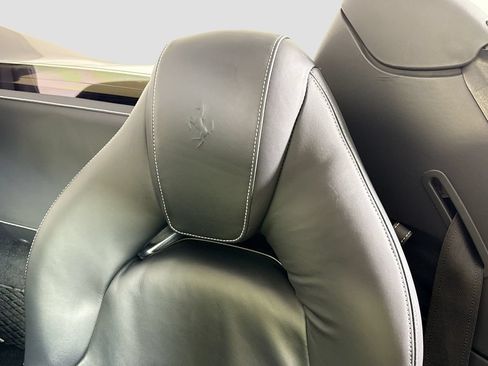 Used 2019 Ferrari 488 Spider RWD image 23
